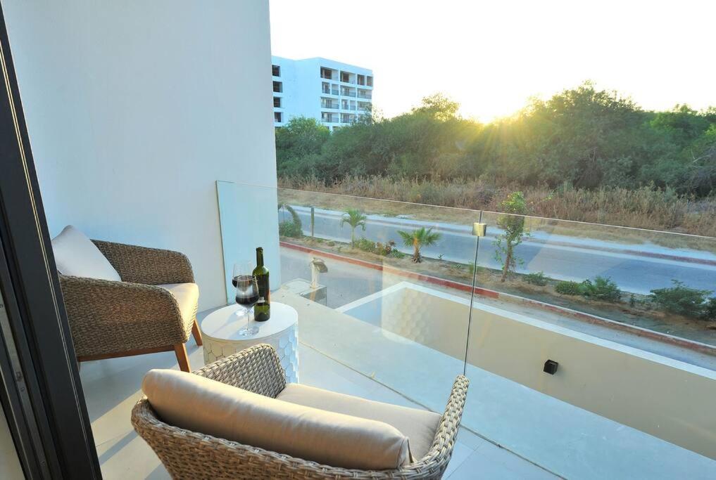 Great Location 2Bd 2Bth Walking Distance To Medano Apartment Cabo San Lucas Luaran gambar