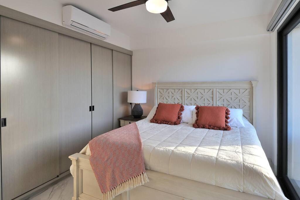 Great Location 2Bd 2Bth Walking Distance To Medano Apartment Cabo San Lucas Luaran gambar